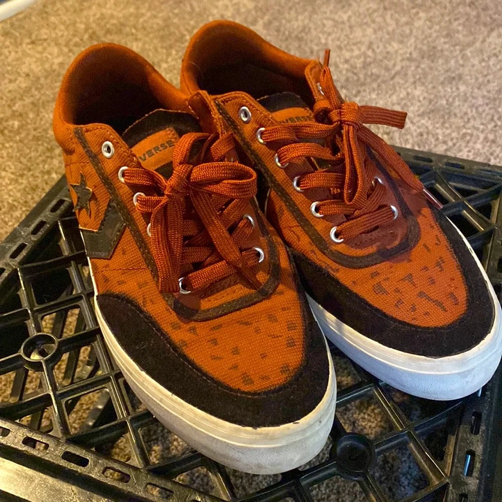 Burgundy Custom Converse - Picture 1 of 3